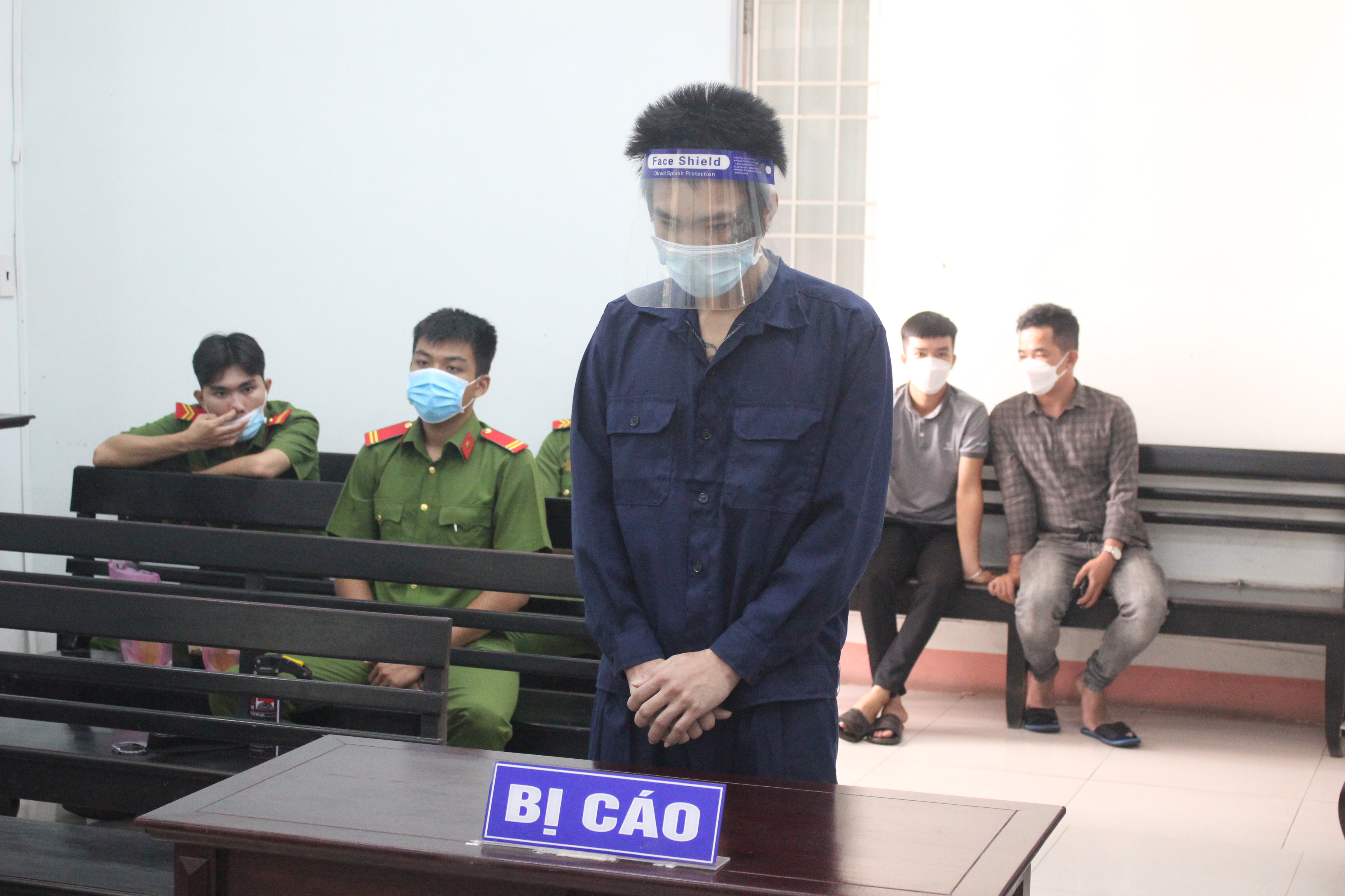 VỤ ÁN NỔ SÚNG ĐỂ THU TIỀN “BẢO KÊ” TẠI KHÁNH HÒA: Kháng nghị điều tra lại vì dấu hiệu lọt tội