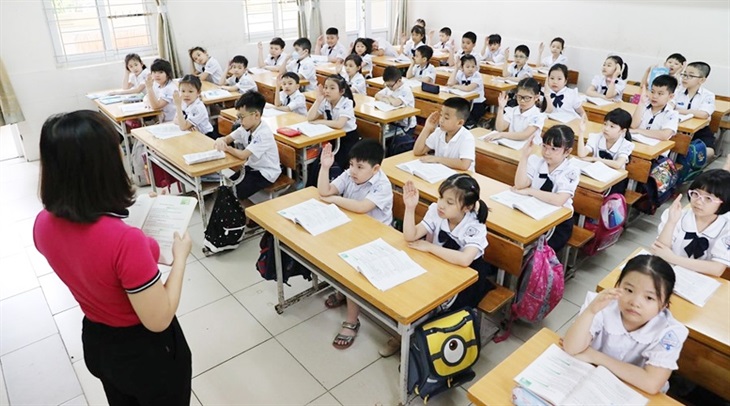 Gian nan giáo viên hợp đồng