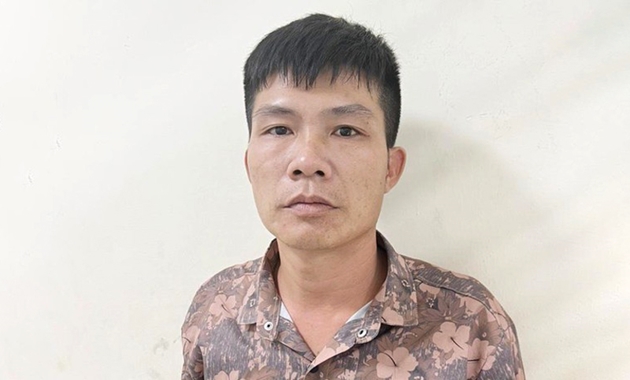 Nghiện hút trèo tường sân đình, phá hòm công đức để trộm tiền