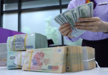 Nhận diện để đối mặt