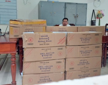 Nghệ An: Bắt đối tượng buôn bán hơn nửa tấn pháo nổ