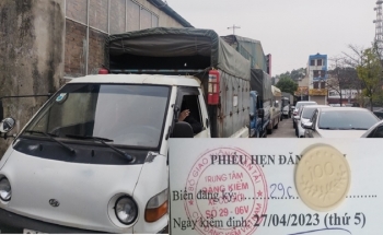 Dịch vụ mang xe đi đăng kiểm hộ như "con dao hai lưỡi"!
