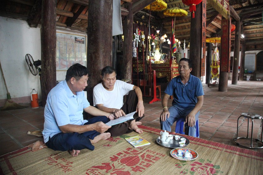 Cho phép quy định các biện pháp thưởng, phạt trong hương ước, quy ước
