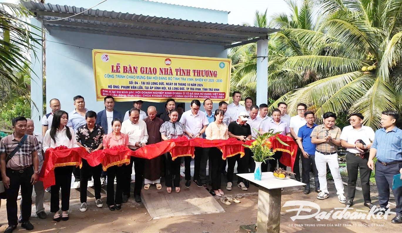 Hiệp hội kinh doanh ô tô đã qua sử dụng Việt Nam tặng 10 căn nhà tình thương tại Trà Vinh