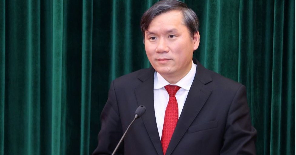 "Tiếp tục tăng cường sự lãnh đạo của Đảng đối với công tác xây dựng và tổ chức thi hành pháp luật"