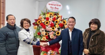 Tổng biên tập Báo Pháp luật Việt Nam chúc mừng các y, bác sĩ nhân kỷ niệm 70 năm Ngày Thầy thuốc Việt Nam