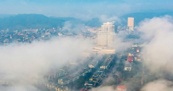 Thành phố Lào Cai - Ngày mây ngang qua phố