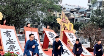 Hàng trăm bức thư pháp Hán Nôm và Quốc ngữ tại “Hội chữ Xuân Ất Tỵ 2025”