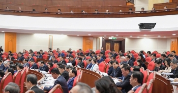 Tạm dừng tổ chức đại hội đảng bộ cấp xã, cấp huyện, sớm trình đề án sáp nhập một số tỉnh