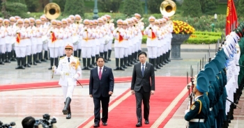 Thủ tướng Phạm Minh Chính chủ trì Lễ đón Thủ tướng Singapore thăm chính thức Việt Nam