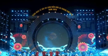 Khai mạc Lễ hội Du lịch biển Cửa Lò năm 2025