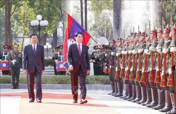 Lễ đón chính thức Chủ tịch nước Lương Cường thăm cấp Nhà nước đến Lào