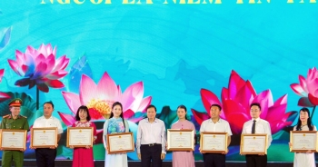 Lễ hội Làng Sen 2025 khép lại đầy xúc động