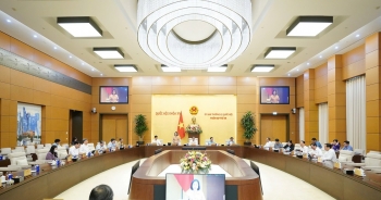Không cấm nhà giáo dạy thêm