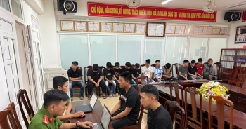 Triệu tập nhóm thanh thiếu niên mang hung khí ra đường quay video đăng TikTok