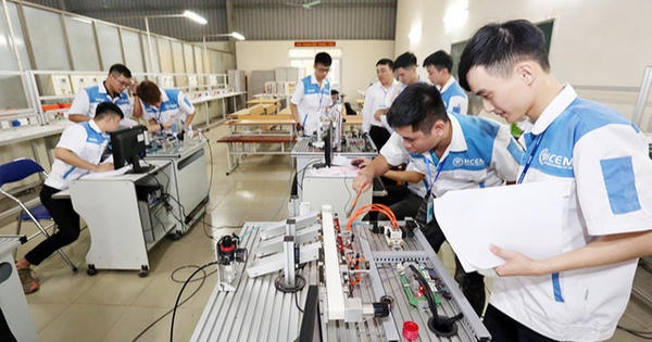Sau THCS, học sinh có thể vào trường trung học nghề để vừa học văn hóa vừa học nghề