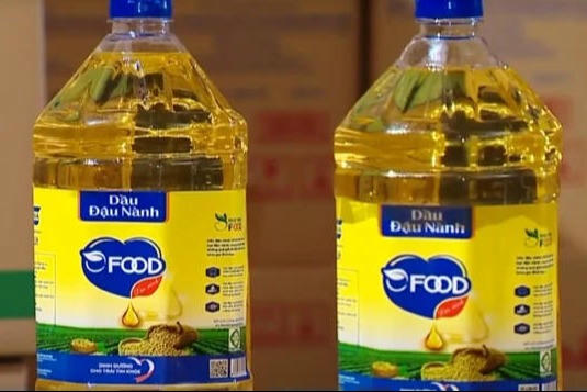 Thông tin mới nhất vụ sữa giả HIUP và dầu ăn chăn nuôi dùng cho người