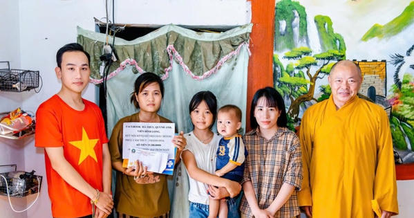Ban Trị sự GHPGVN tỉnh Thanh Hoá thăm và tặng quà đến gia đình cháu nhỏ mắc bệnh hiểm nghèo