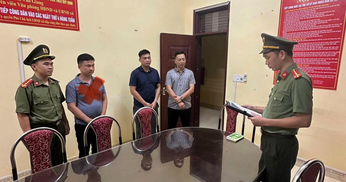 Bắt 2 đối tượng truyền bá văn hóa phẩm đồi trụy