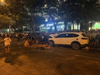 Tạm giữ tài xế ô tô có nồng độ cồn rất cao gây tai nạn liên hoàn ở Hà Nội
