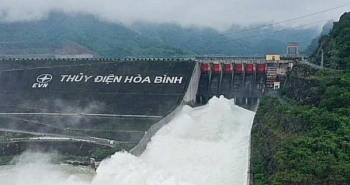 Đóng 2 cửa xả đáy hồ thủy điện Hòa Bình ứng phó diễn biến mưa lũ