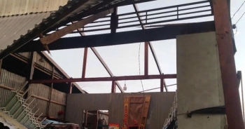 Mưa bão, dông lốc gây nhiều thiệt hại