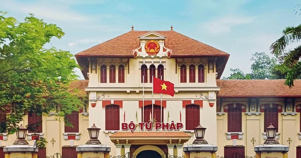 Bộ Tư pháp lấy ý kiến Nhân dân với các cá nhân đề nghị khen thưởng "Huân chương Lao động"