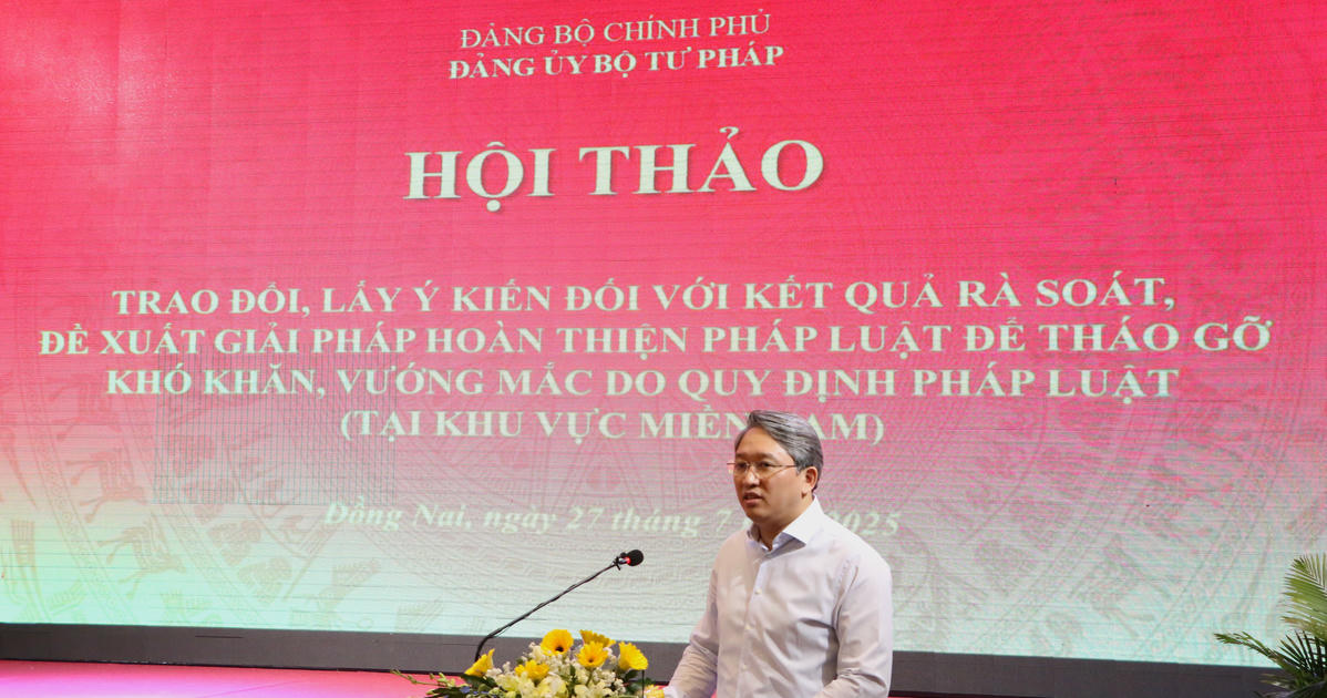 Tạo diễn đàn đề xuất giải pháp tháo gỡ khó khăn, vướng mắc do quy định pháp luật