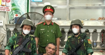 Bắt giữ đối tượng tàng trữ nhiều vũ khí quân dụng tại Lao Bảo