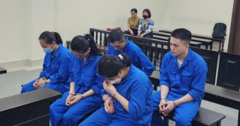 Xét xử đường dây mua bán trẻ em, dùng giấy tờ giả để đi máy bay