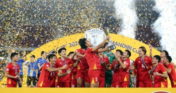 Tặng bằng khen 5 thành viên của Đội tuyển bóng đá nam U23 quốc gia