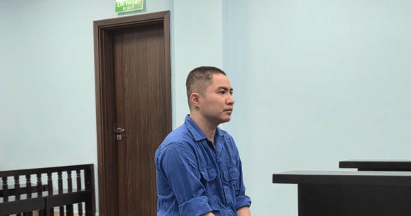 Bị chém trọng thương vì "ý kiến" với người đàn ông nói chuyện với vợ mình