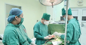 Cứu sống thành công bệnh nhi đa chấn thương do tai nạn giao thông tại Quảng Ninh