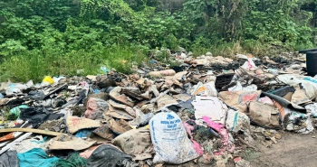 Chủ tịch Hà Nội yêu cầu lắp camera giám sát các "điểm đen" rác thải