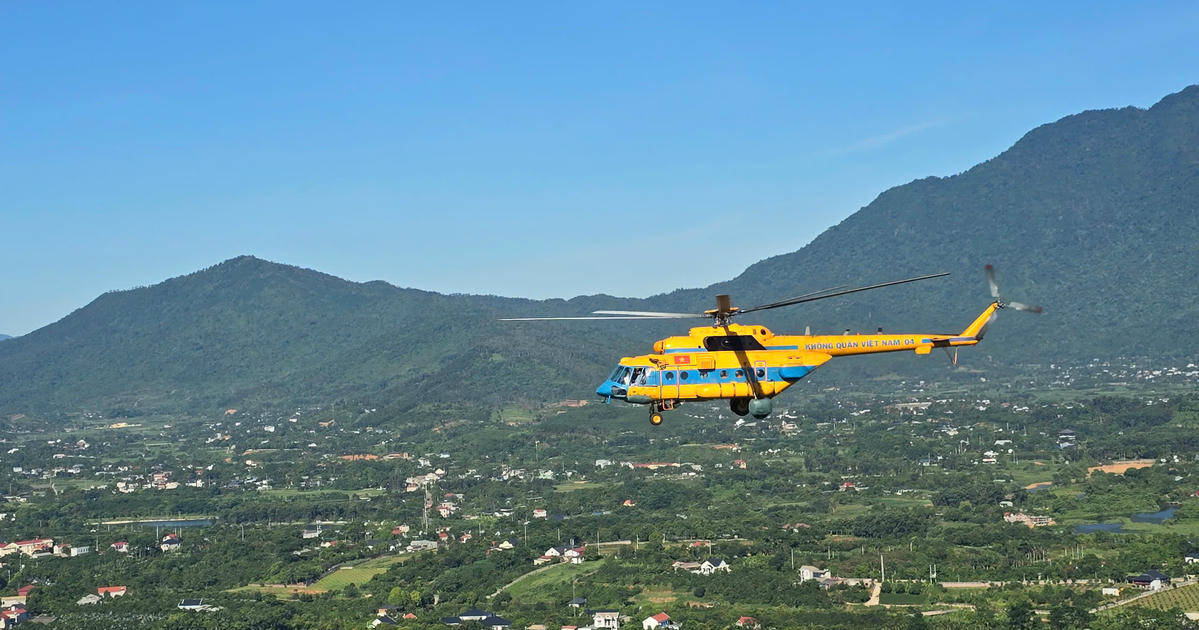 Mãn nhãn ngắm dàn trực thăng “cực phẩm” trên bầu trời Hà Nội tất bật luyện tập chuẩn bị cho Lễ Diễu binh mừng Ngày Quốc khánh