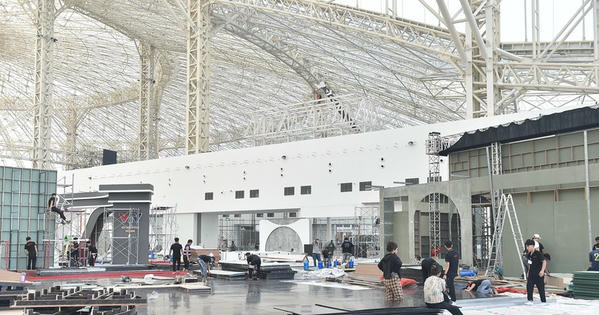 Thi công xuyên đêm, "gỡ vướng" tại công trường đảm bảo tiến độ Triển lãm 80 năm Quốc khánh