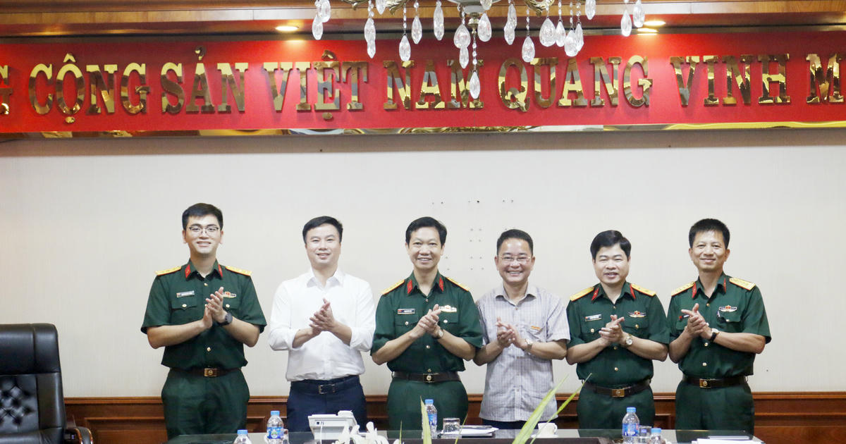 Đẩy mạnh phối hợp công tác tuyên truyền giữa Báo Pháp luật Việt Nam với Bộ Quốc phòng