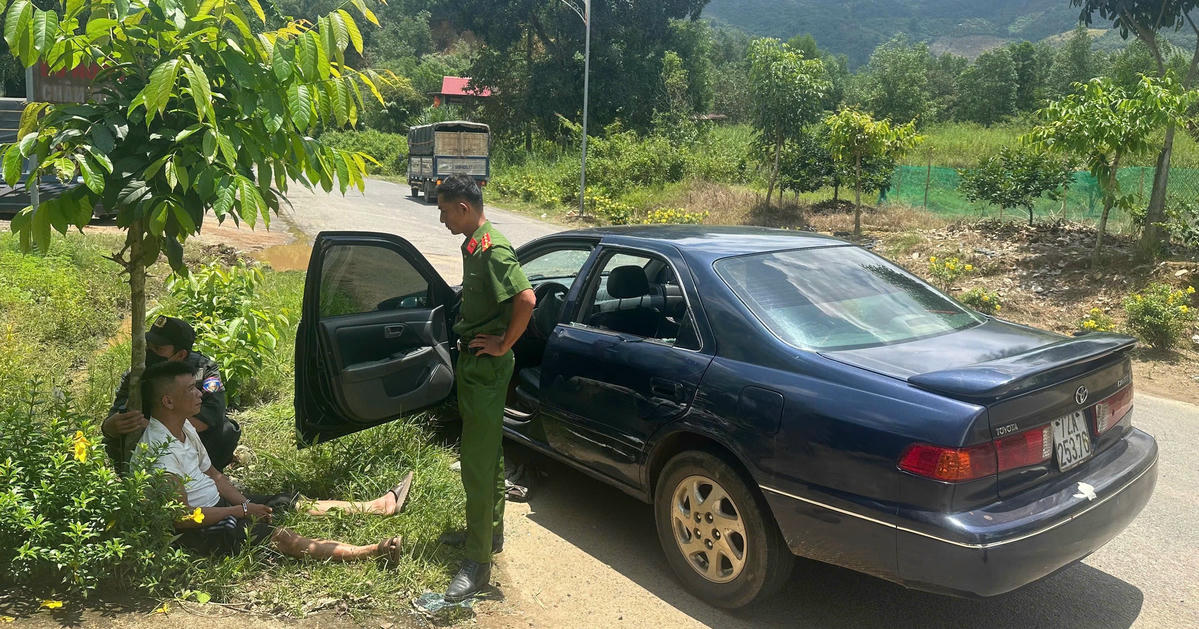Cảnh sát truy đuổi 30 km khống chế nhóm đối tượng trộm cắp