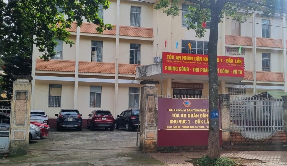 Tạm giữ cựu Phó chánh án khu vực 1 tỉnh Đắk Lắk