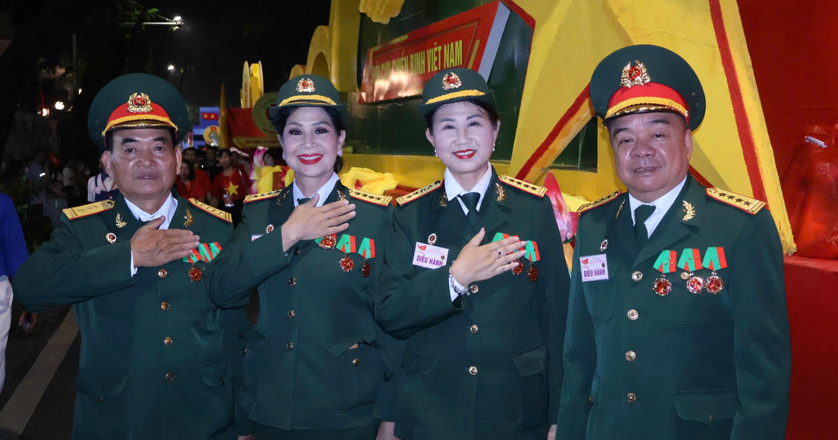 Những hình ảnh trang trọng, tràn đầy tự hào từ lực lượng đặc biệt trong khối diễu hành A80