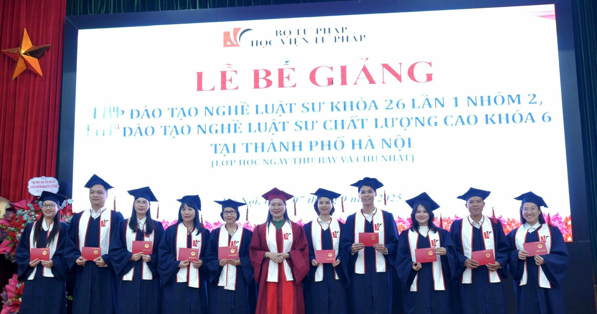 Học viện Tư pháp: Bế giảng các Lớp đào tạo nghề luật sư