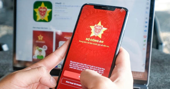 Thủ tướng ra Chỉ thị "thúc" triển khai các giải pháp công nghệ phục vụ người dân và doanh nghiệp