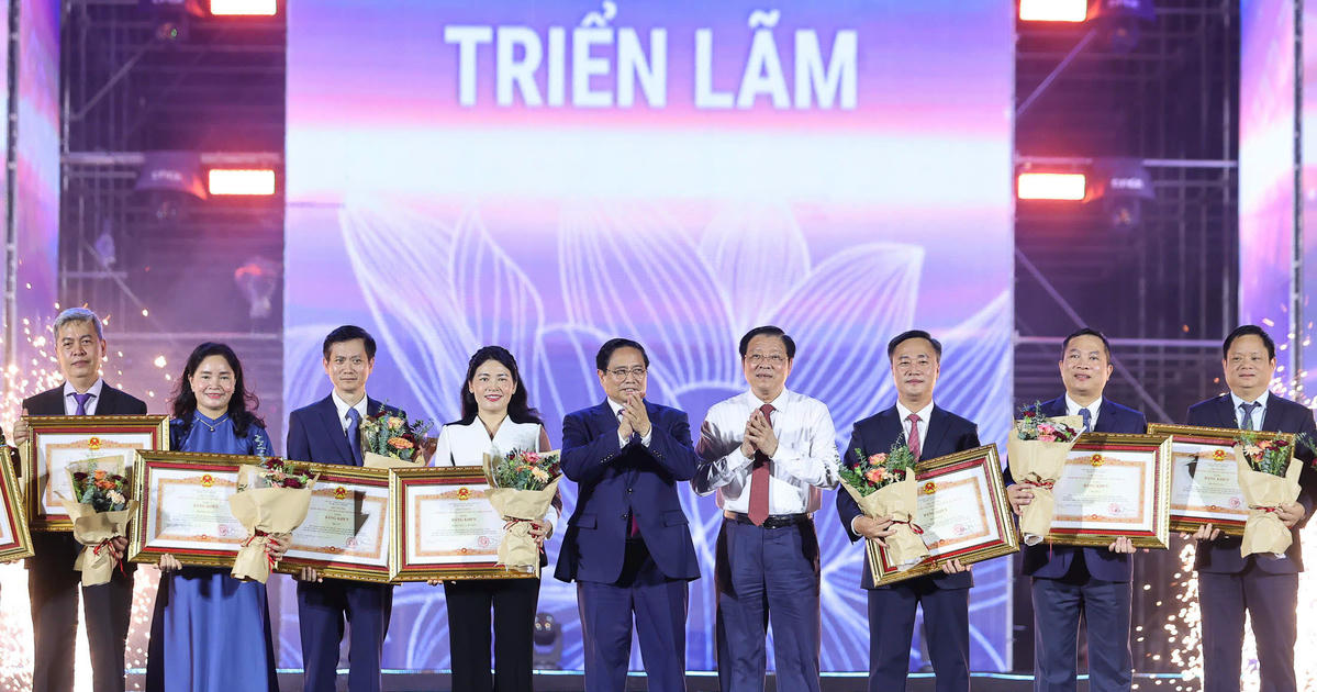 Bộ Xây dựng được tặng Bằng khen của Thủ tướng tại Triển lãm thành tựu đất nước