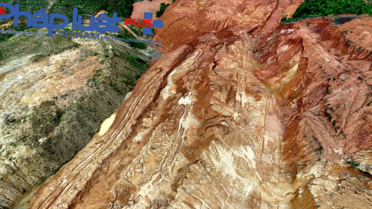 Nhiều quả đồi bị băm vạt trái phép tại Tuyên Quang