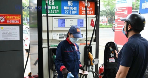 Giá xăng, dầu đồng loạt tăng từ 15h hôm nay