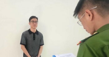 Dùng ảnh khoả thân để ép tình cũ quan hệ tình dục nhiều lần