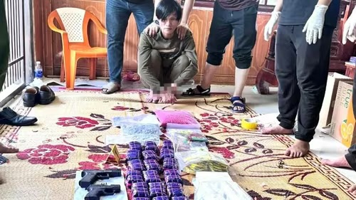 Bắt giữ một đối tượng, thu giữ 14kg ma túy và vũ khí quân dụng