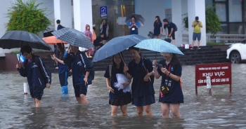 Hà Nội cho phép các trường dạy học linh hoạt ứng phó bão số 11