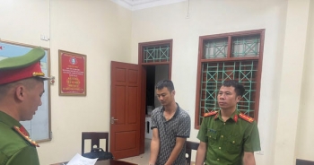 Tạm giữ người đàn ông bắt tài xế xe buýt quỳ giữa đường, "tác động vật lý"