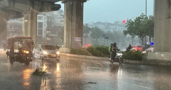 Ứng phó bão, Hà Nội khuyến khích làm việc trực tuyến và chủ động cho học sinh nghỉ học